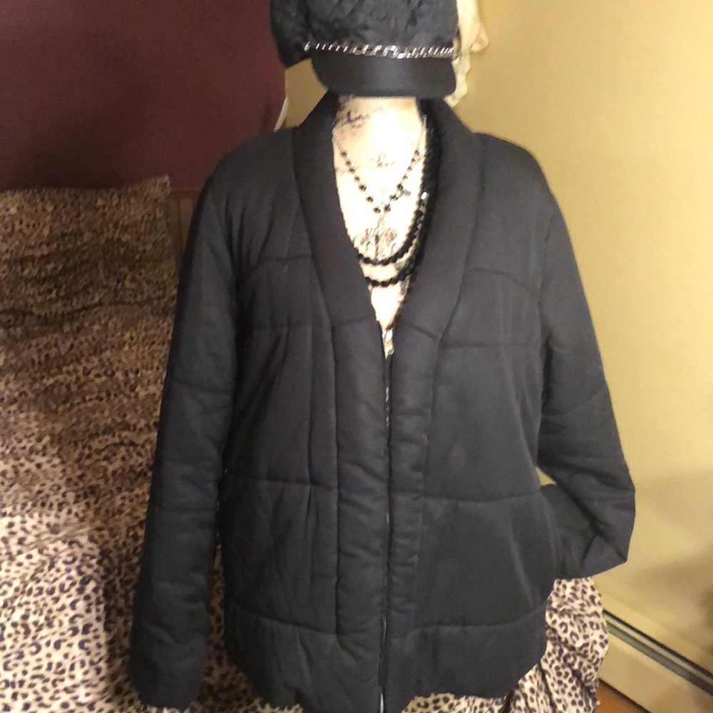 URBAN OUTFITTERS Quilted Zip Up Puffer Jacket Coat